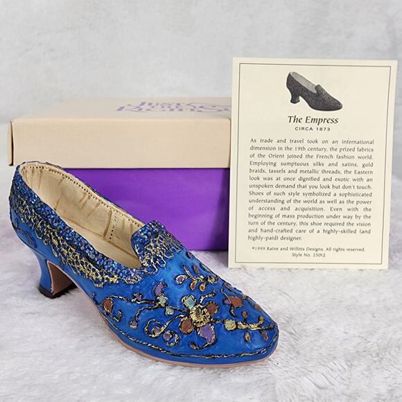 📽️ The Empress- Just The Right Shoe Sculpture. Mint Condition. COA includes Box - Picture 1 of 6